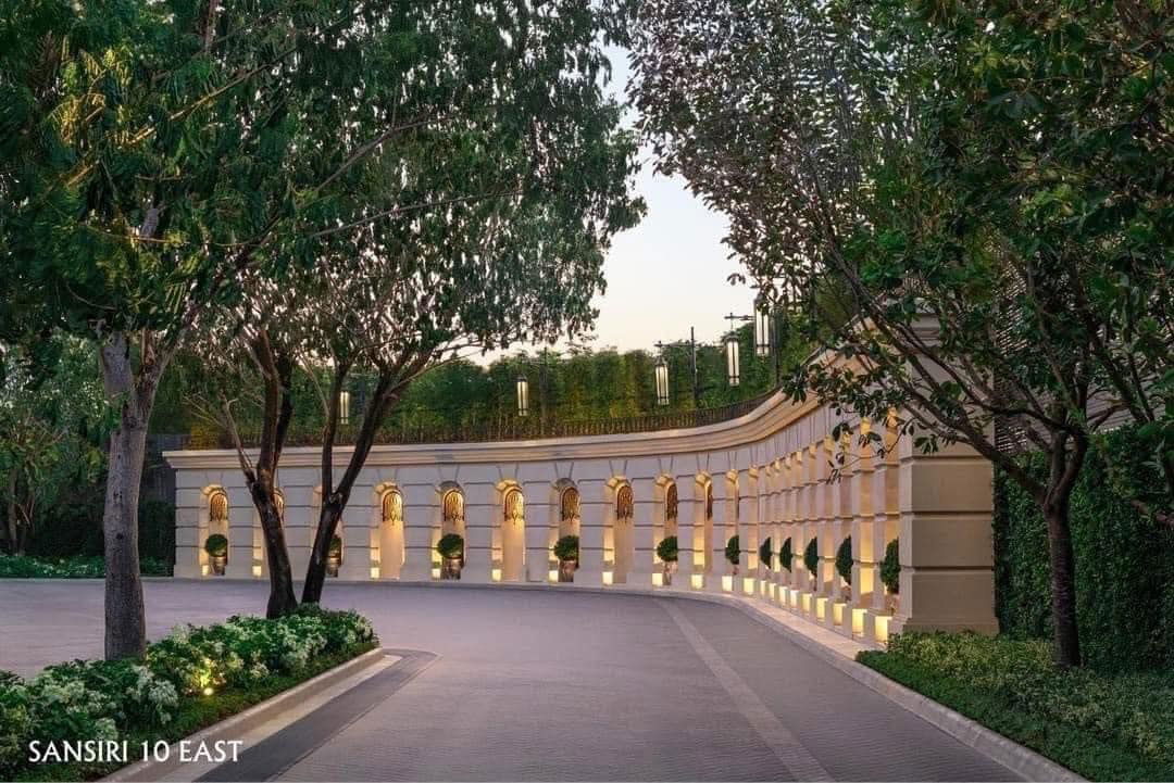 picture For Sale – Largest Luxury Home in the Best Location  Setthasiri Bangna KM.10 (Sansiri 10 East) - 33/39