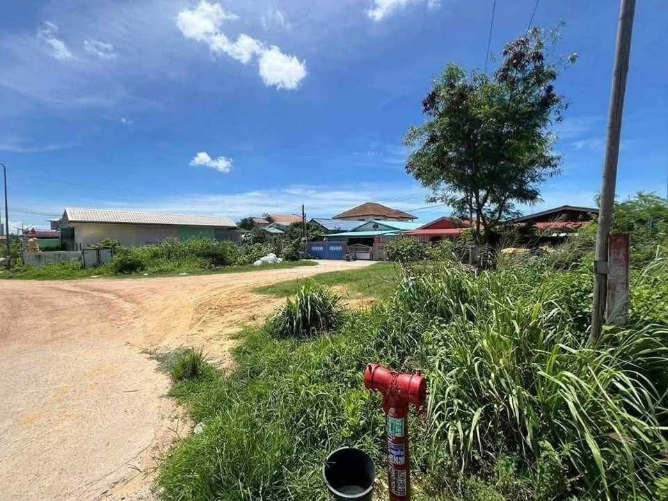 picture Land for sale near South Pattaya, near the Khao Noi railway line. - 4/5