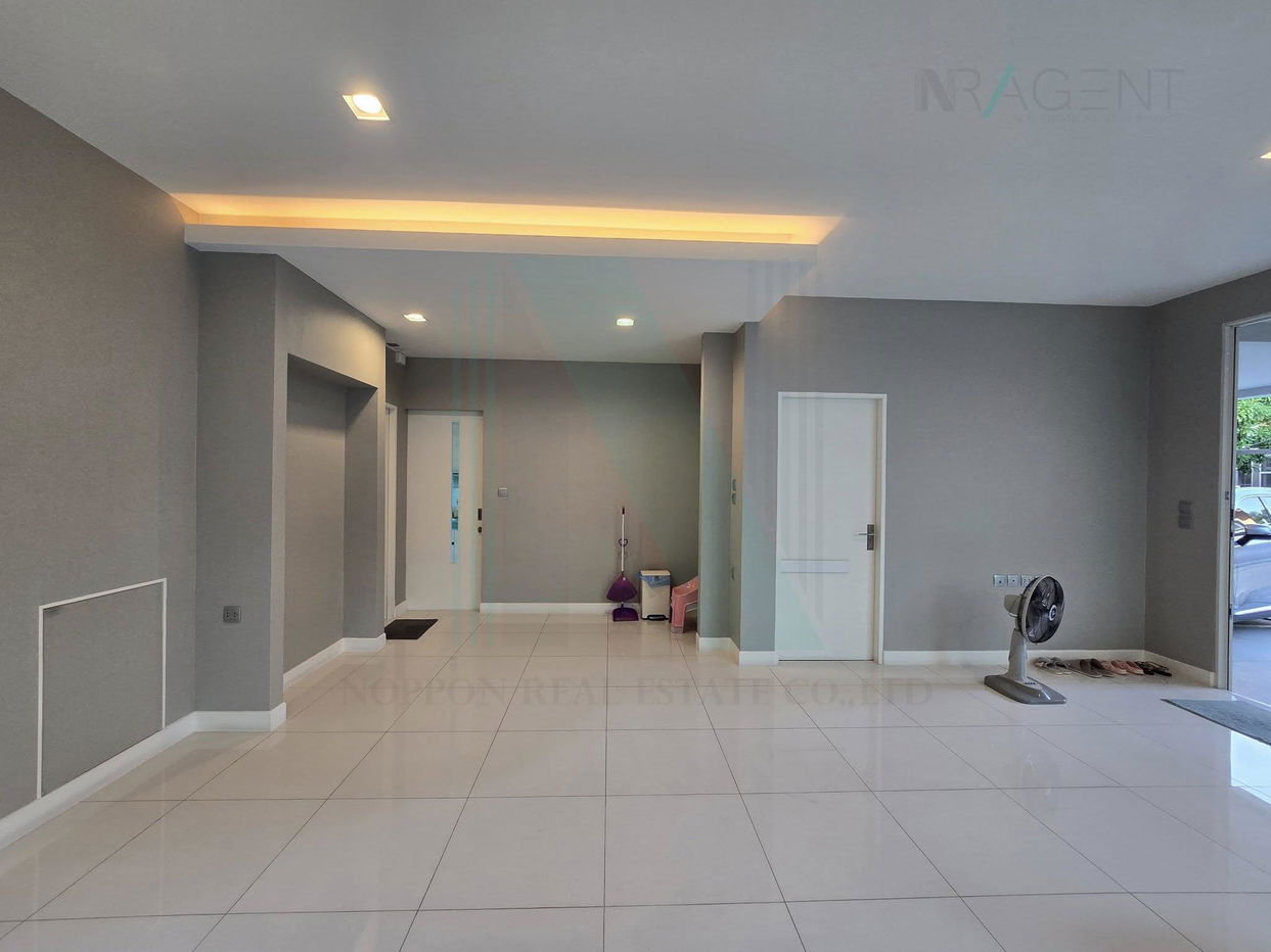 picture 📌 For Rent 2-story House MANTANA ONNUT-WONGWAEN 5 4 bedroom 4 bathroom - 2/8