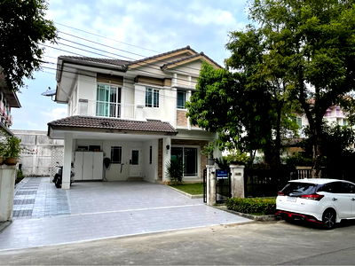เช่าบ้านเดี่ยว ม.นานาชาติแสตมฟอร์ด : ให้เช่า :  HHM0046 : บ้านเดี่ยว มัณฑนา พระราม 9 – ศรีนครินทร์ ( Mantana Rama 9 - Srinakarin ) 