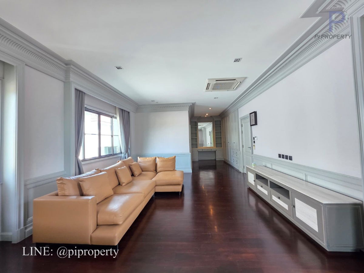picture For Rent: Luxurious Villa in Grand Bangkok Boulevard Sukhumvit with 4 Bedrooms & 5 Bathrooms - 18/44