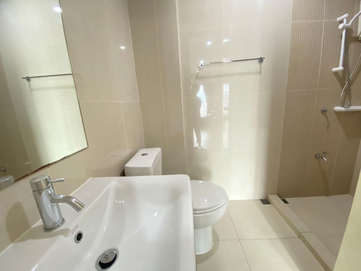picture Condo for rent parkland phetkasem  - 10/11