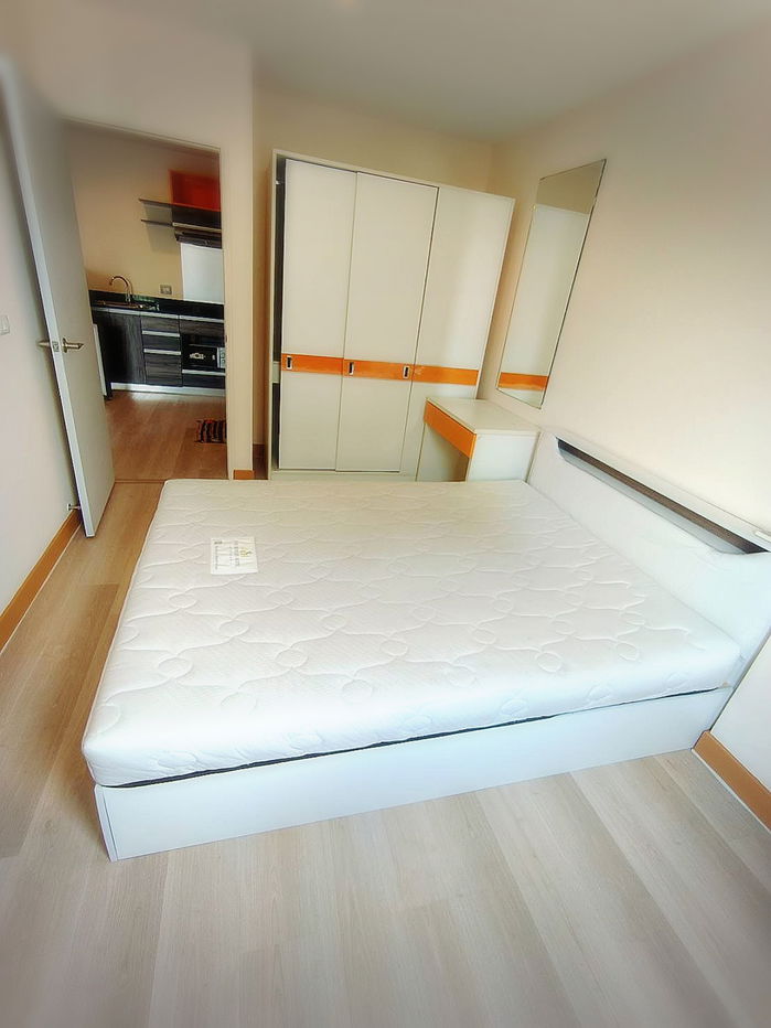 picture Voque Condo for rent, 5 minutes walk to BTS, quiet condo, convenient transportation - 7/12