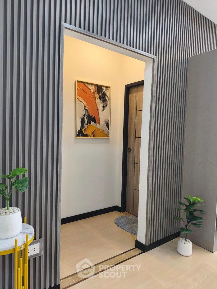 picture 3-BR House close to Pattaya (ID 2101246) - 14/20