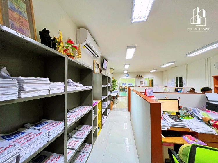 picture Land with Building for Sale – 1 Rai 3 Ngan 66 Sq. Wah Pathum Thani – Adjacent to Road 345-346,         - 4/13
