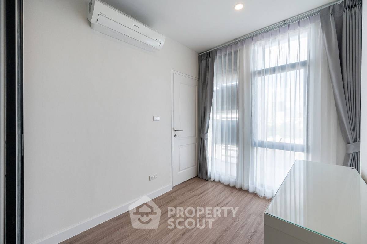 picture 2-BR Condo at Bangkok Horizon Sathorn near BTS Saint Louis (ID 1938613) - 10/40