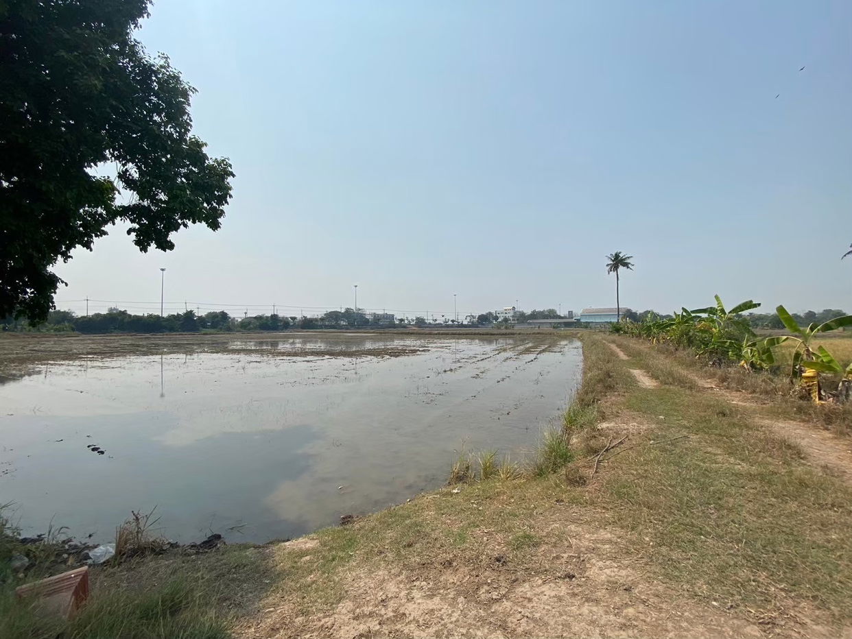 picture ที่ดินเปล่า 76520 square meter Suphanburi Muang Suphanburi Sanamchai for 140615000 THB - 6/9