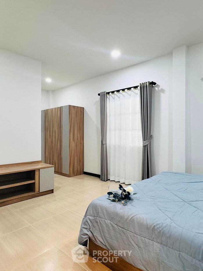 picture 3-BR House close to Pattaya (ID 2101246) - 12/20