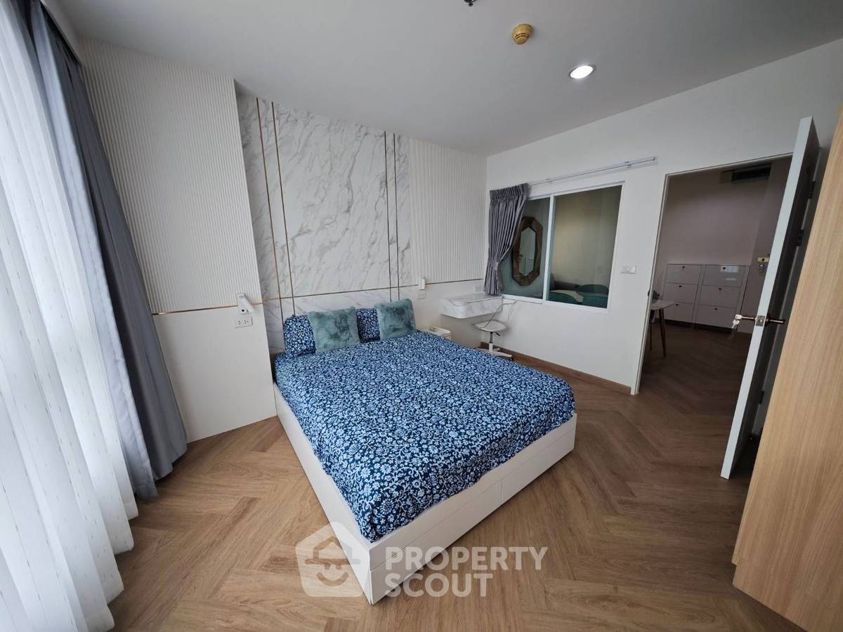 picture 2-BR Condo at Life @ Phahol-Ari near BTS Saphan Khwai (ID 1946439) - 8/18