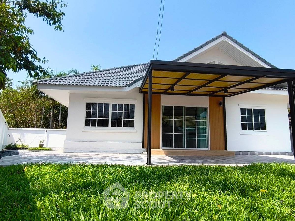 picture 3-BR House close to Pattaya (ID 2101246) - 1/20
