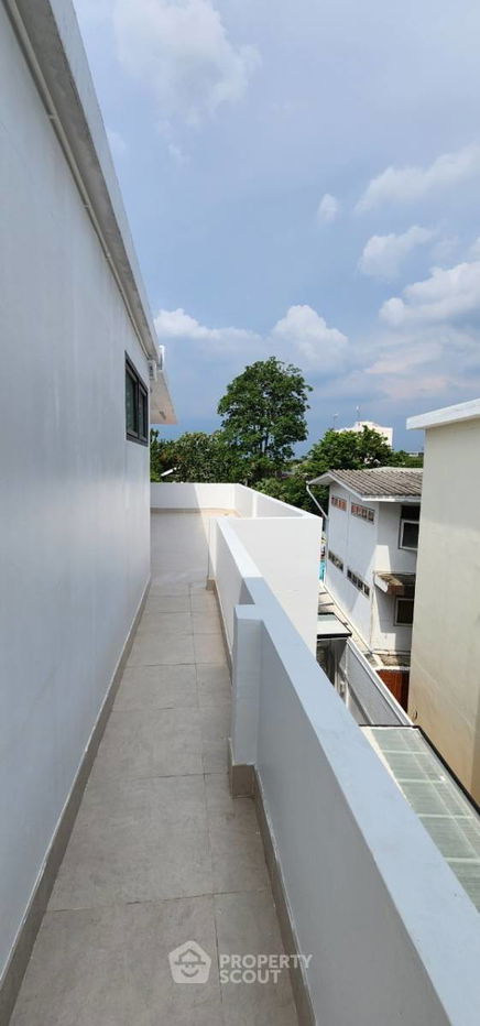 picture 5-BR House close to Sukhumvit (ID 1288943) - 33/34