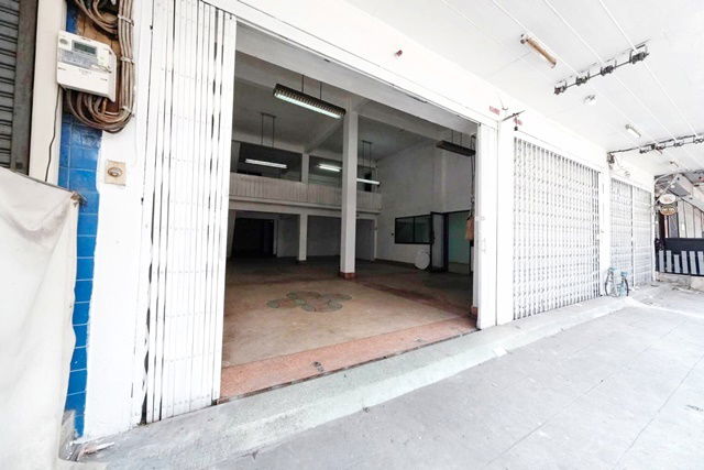 picture Central Rama 9 90m. Airbnb for-rent commercial building 3units 70 sqwa. 4Storeys 3cars Fortune - 2/8
