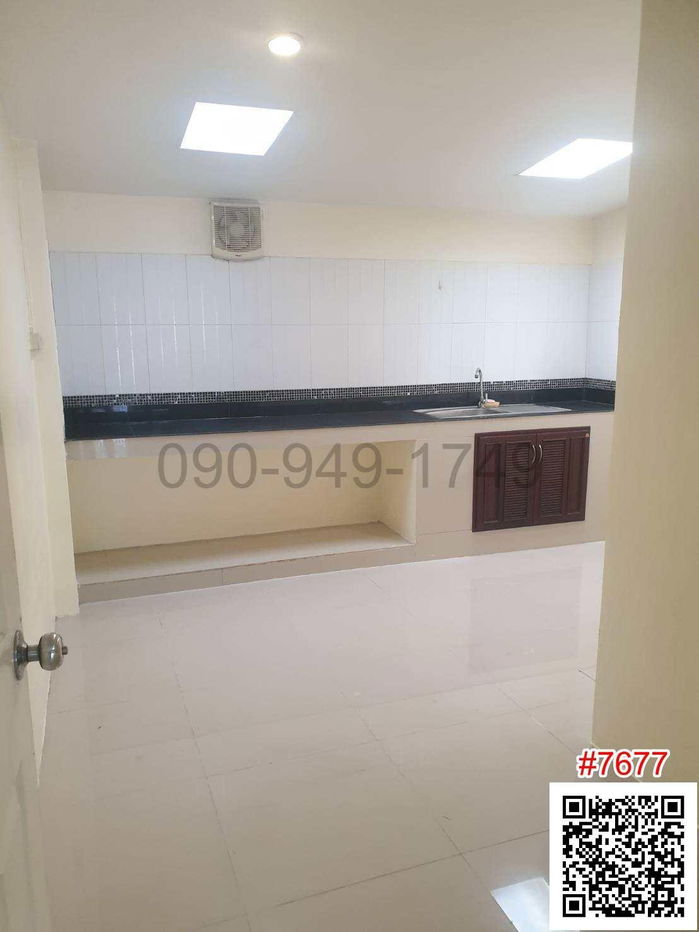 picture Townhouse for rent, 2 floors, Rattanathibet Village, Bang Yai, entrance to the alley next to Bang Yai BTS station - 11/12