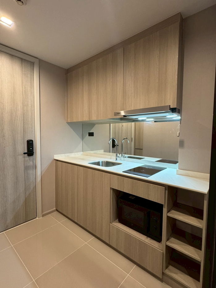 picture 🏢 Room for Rent – Reference Sathorn-Wongwianyai 🔥 (Owner Post!) ✨ Brand-new unit, never rented before! ✨ 📍 Only 130 meters from BTS Wongwian Yai - 9/24