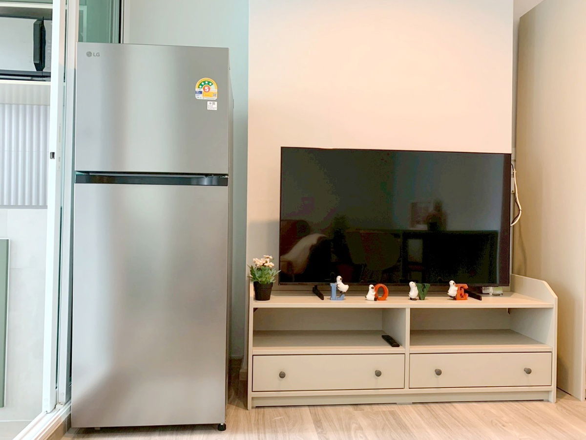 picture For Rent 1 Bedroom 1 Bathroom, 8th floor Tower A, Regent Home Bangna. Just 5 mins walk to BTS Bangna station. - 6/27