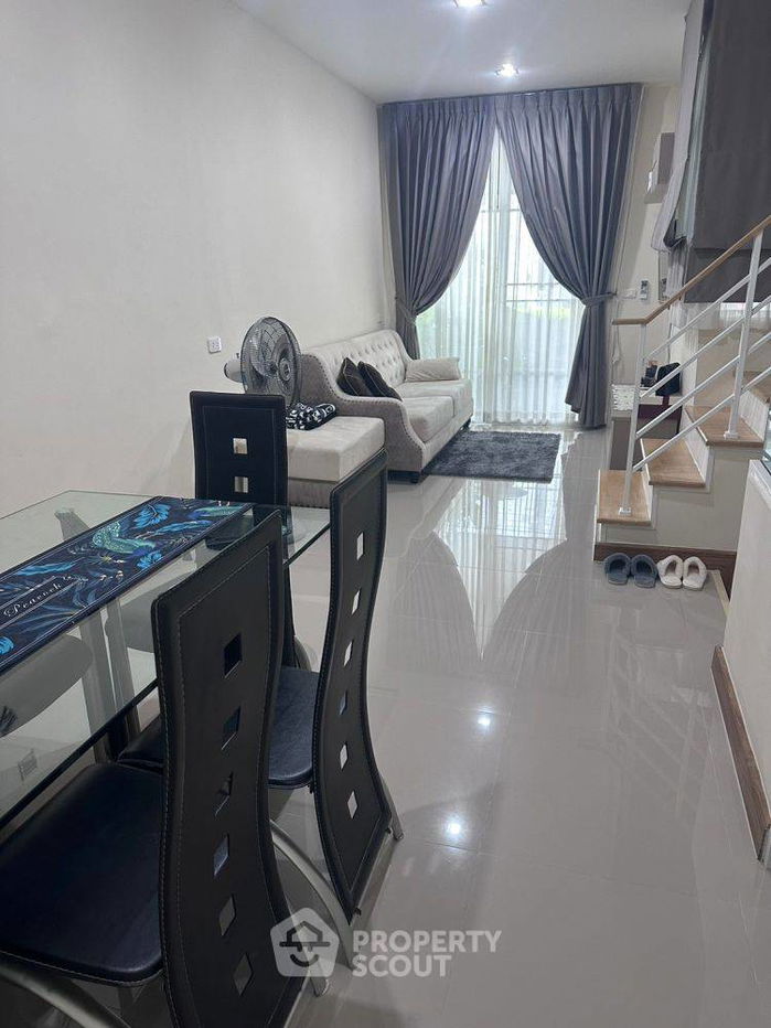 picture 3-BR Townhouse at Golden Town 3 Bangna - Suanluang in Dokmai (ID 2150538) - 2/9