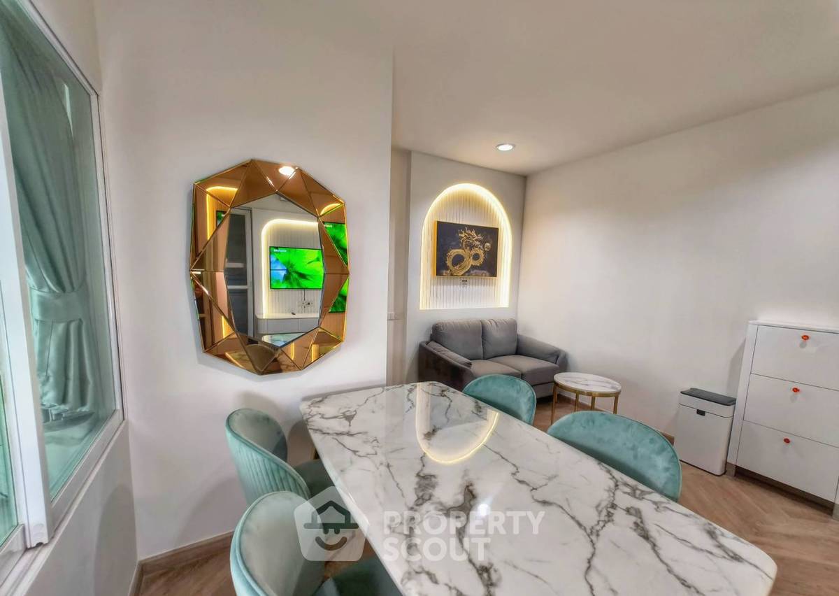 picture 2-BR Condo at Life @ Phahol-Ari near BTS Saphan Khwai (ID 1946439) - 5/18