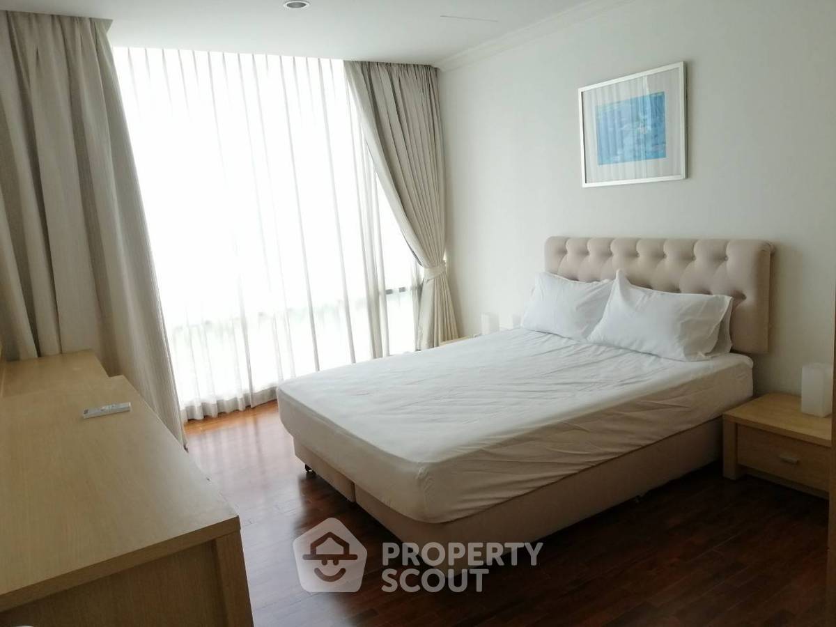 picture 2-BR Condo at Baan Siri Sukhumvit 10 Condominium near BTS Nana (ID 549388) - 4/19