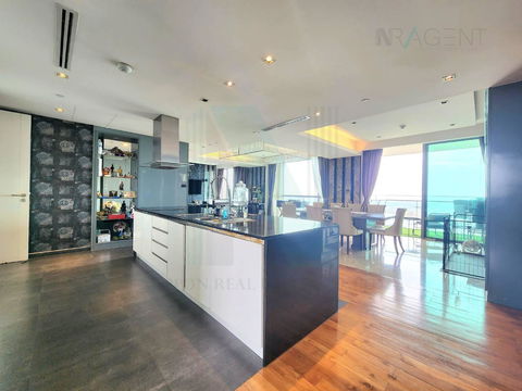 For Rent Condo THE PANO Building 1, Floor 36,3 bed room, Room size 243 sqm