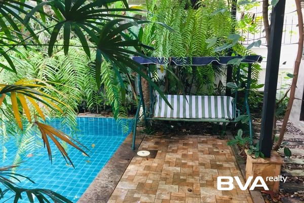 picture Baan Anda house for rent East Pattaya, 3 bedrooms , 4 bathrooms, close to Tara Pattana Intl' school - 12/34
