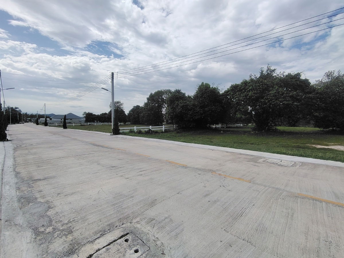 picture 2-0-0 Rai | Awesome Home Building Plot  Ideal For Building Your Dream Villa(s) - 2/15