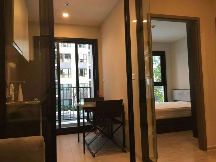 picture The Base Central Pattaya in Foreign name 1bed 1bath with pool view - 4/5