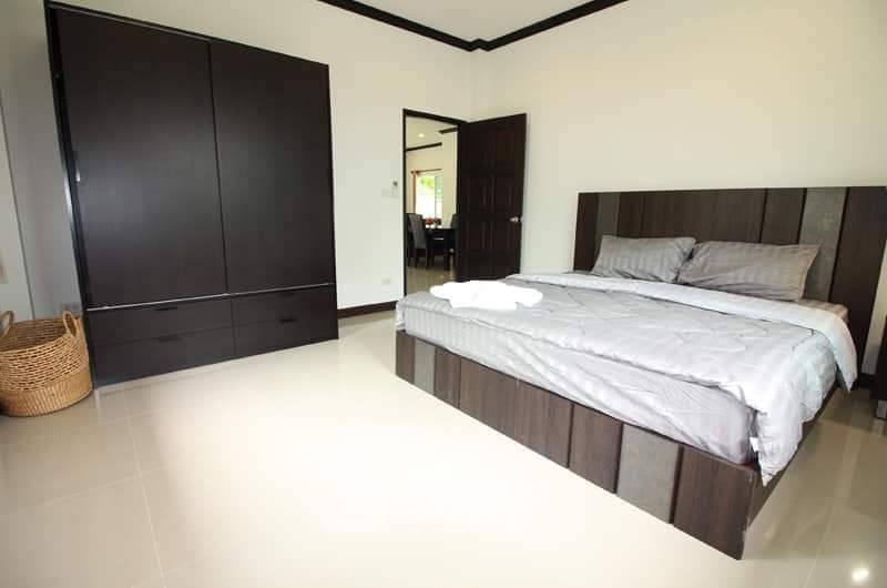 รูป วิลล่า 4-ห้องนอน ที่ ภลูเมเรียวิลล่าหัวหิน ใกล้ เดอะ เวเนเซีย (ID 2101639) - รูปที่ 3/11