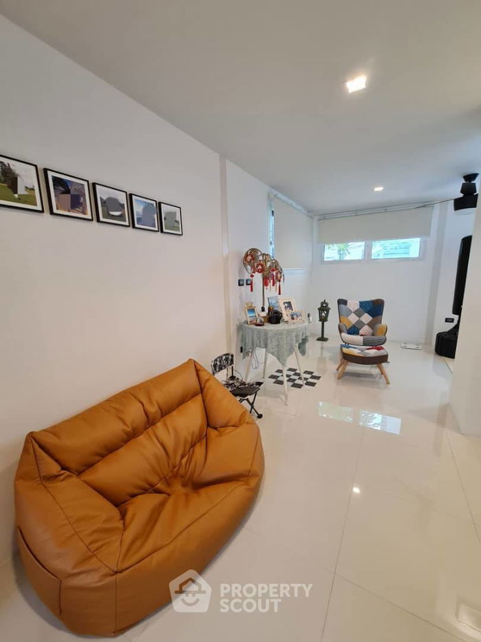 picture 4-BR House at Patta Prime close to Pattaya (ID 2250538) - 4/12