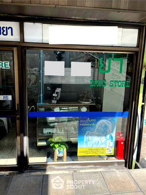 Townhouses for sale BTS Thong Lo (Thong Lor) : 3-BR Townhouse near BTS Thong Lor (ID 1916193)