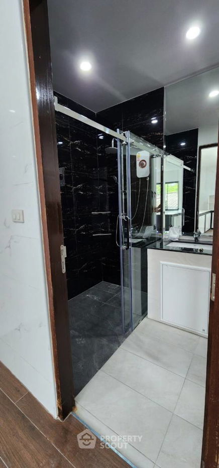 picture 5-BR House close to Sukhumvit (ID 1288943) - 24/34