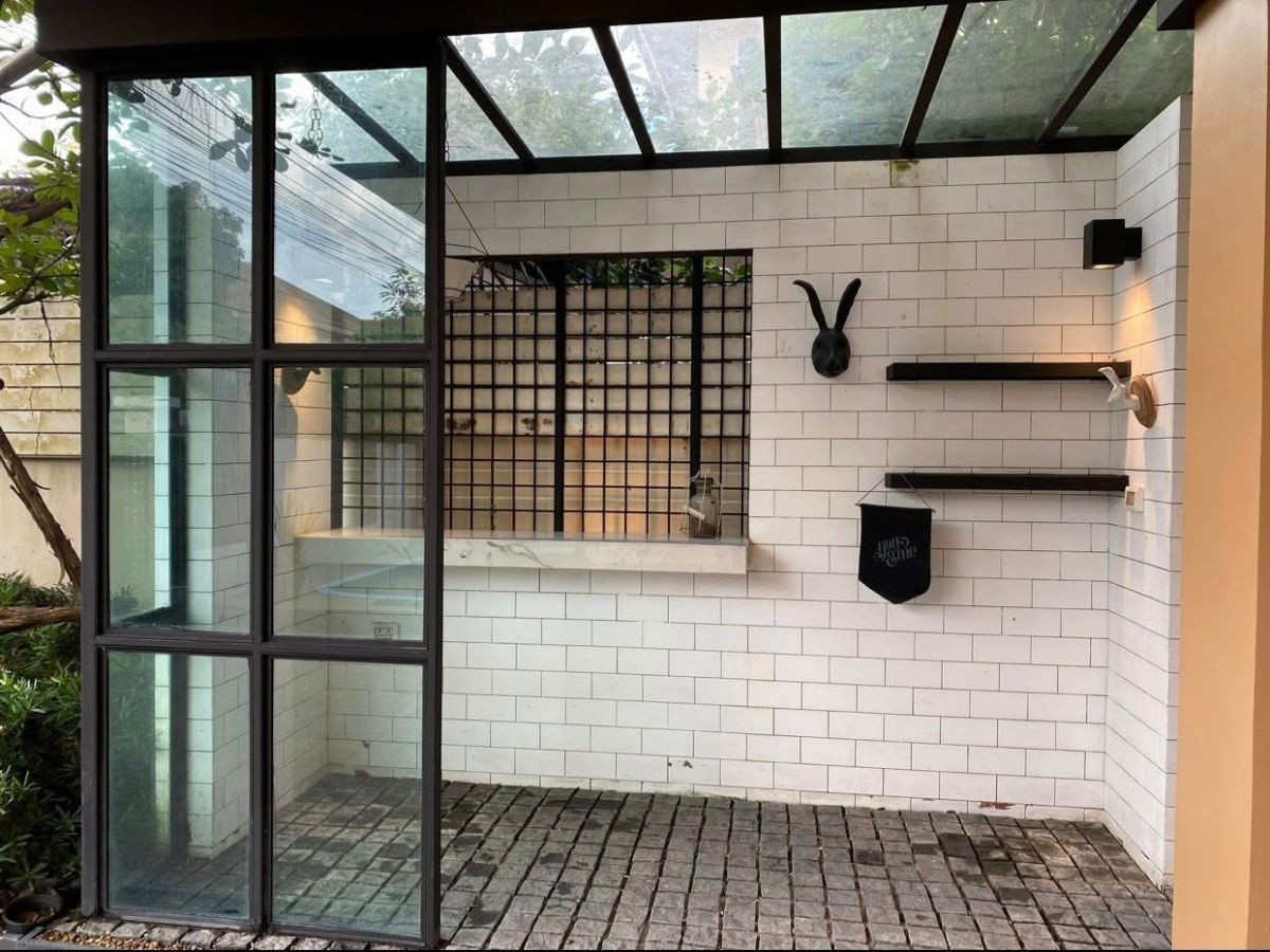 picture  Buy and sell 2-storey detached house, Natural City Legacy Ramkhamhaeng, ready to move in, good location, near Suvarnabhumi Airport and expressway - 3/18