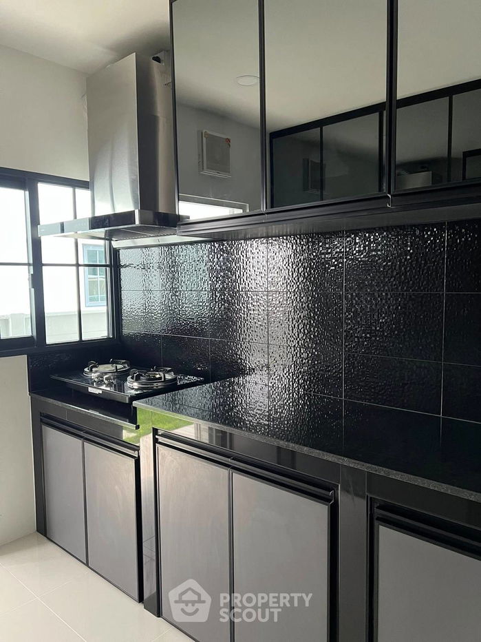 picture 1-BR House at Centro Bangna in Bang Kaeo (ID 2250661) - 11/19