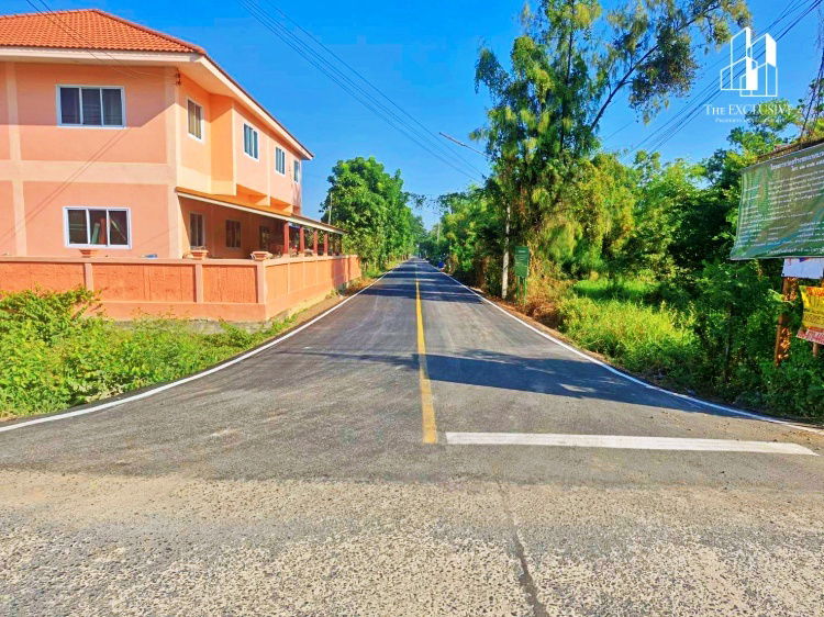 picture Land with Building for Sale – 1 Rai 3 Ngan 66 Sq. Wah Pathum Thani – Adjacent to Road 345-346,         - 5/13