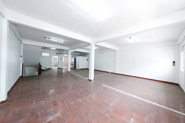 picture Central Rama 9 90m. Airbnb for-rent commercial building 3units 70 sqwa. 4Storeys 3cars Fortune - 5/8