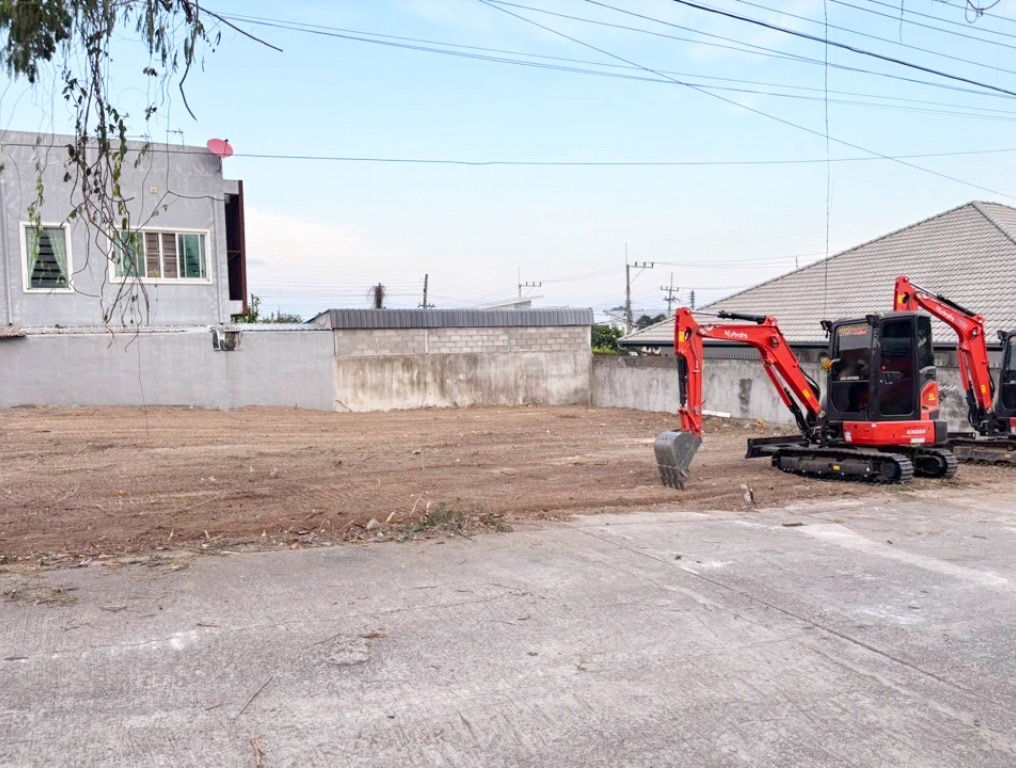 picture Land for sale in Hua Hin Soi 102, beautiful plot ready to build a house. - 1/4