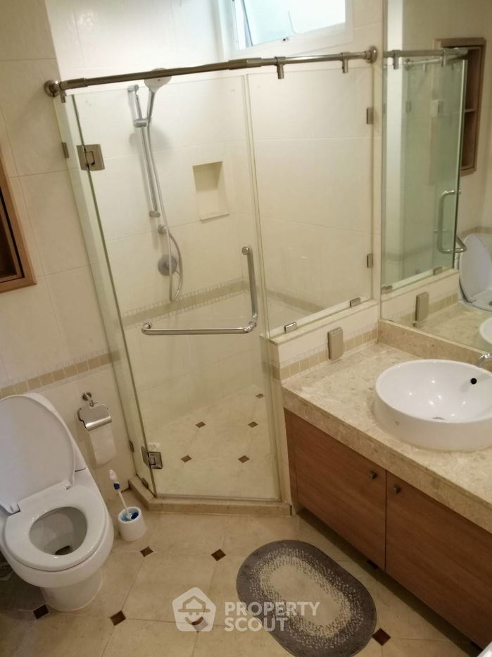 picture 2-BR Condo at Baan Siri Sukhumvit 10 Condominium near BTS Nana (ID 549388) - 13/19