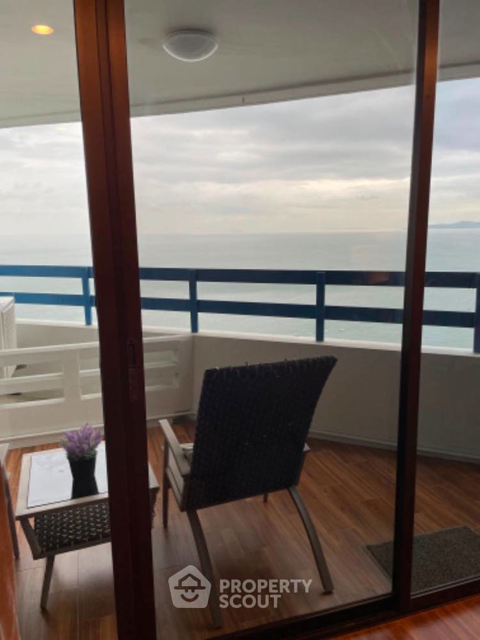 picture 1-BR Condo at Jomtien Complex Condotel close to Jomtien Beach (ID 1508007) - 11/12