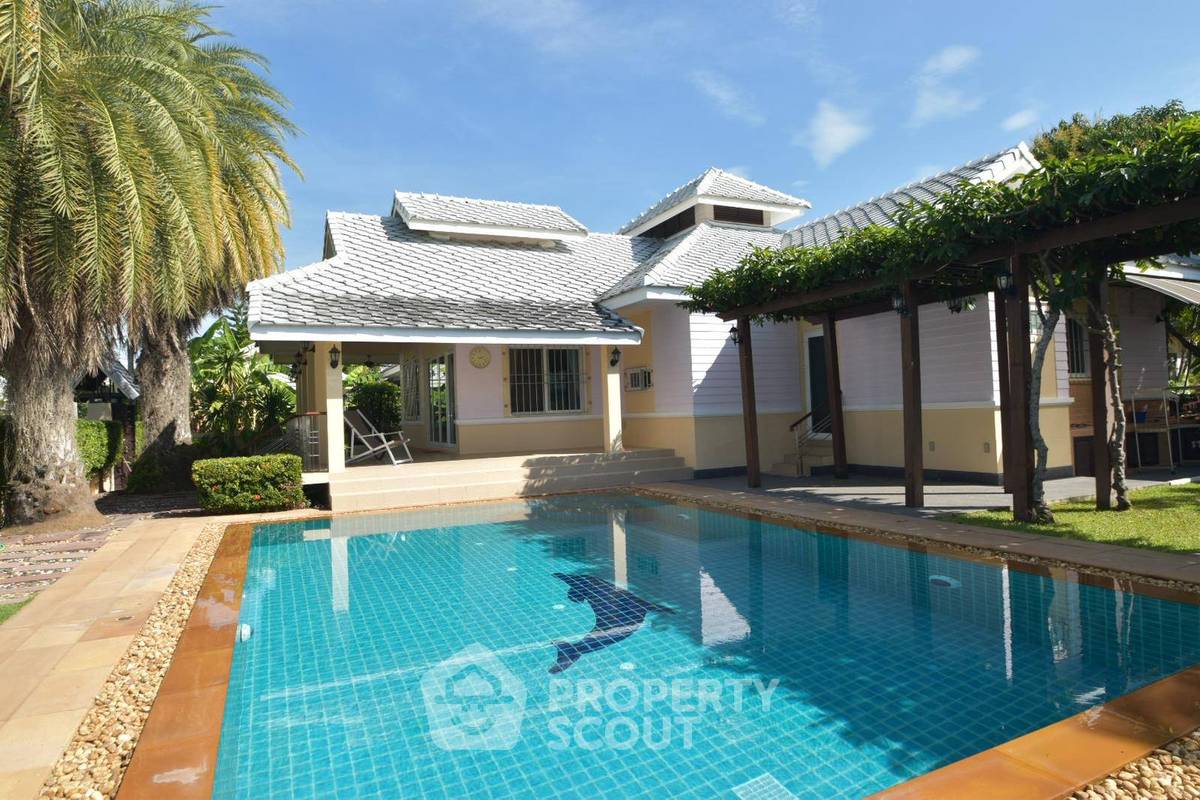 รูป วิลล่า 4-ห้องนอน ที่ ภลูเมเรียวิลล่าหัวหิน ใกล้ เดอะ เวเนเซีย (ID 2101639) - รูปที่ 1/11