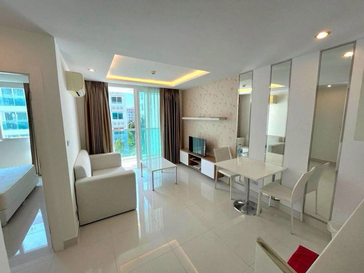 picture Amazom Residents Condo pool view   - 9/10