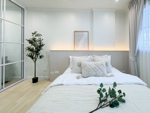ขาย D Condo จรัญ-บางขุนนท์  ห้องสวย พร้อมเฟอร์นิเจอร์ใหม่หมด