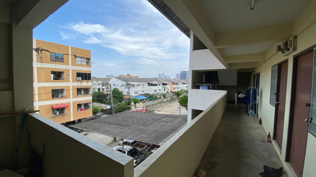 picture 5-storey apartment for sale in Soi Ramkhamhaeng 68, Intersection 1/7, Hua Mak Subdistrict, Bang Kapi District, Bangkok, on 168 square wah of land - 10/13