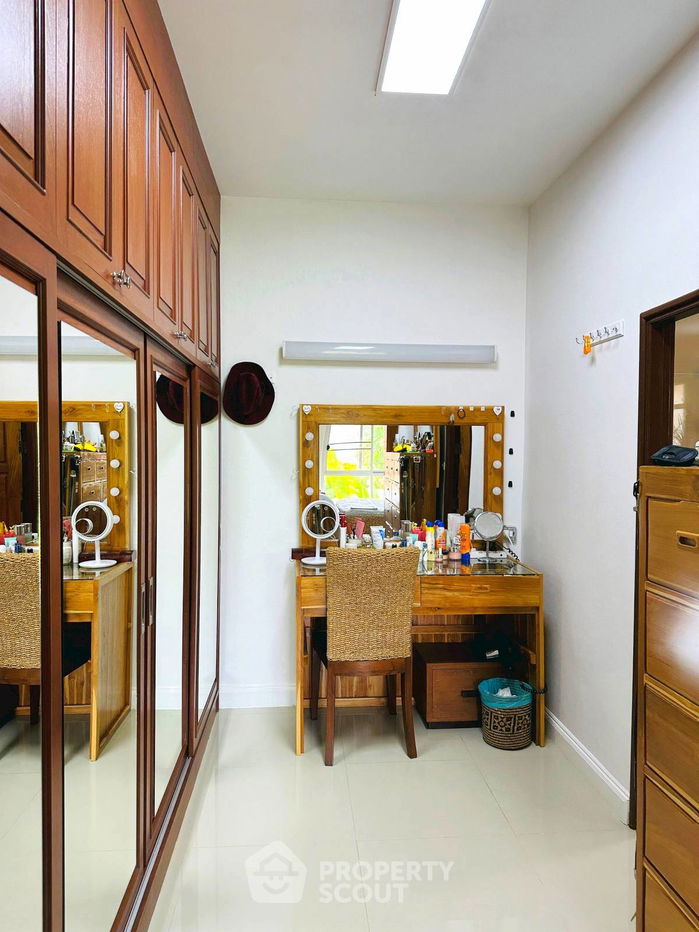 picture 4-BR House at Emerald Heights Village Hua Hin in Wang Phong (ID 1268454) - 17/20