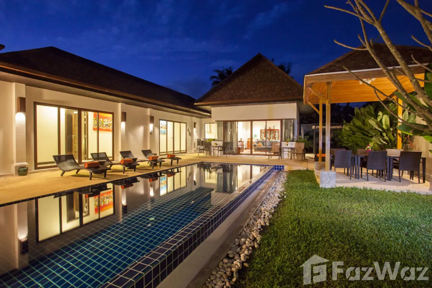 picture 4 Bedroom Villa in Rawai - 1/25