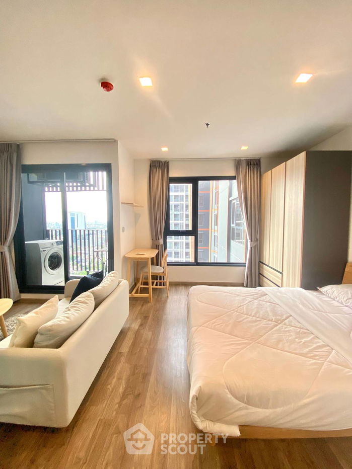 picture Studio Condo at Life Ladprao Valley near BTS Ha Yaek Lat Phrao (ID 2251874) - 1/5