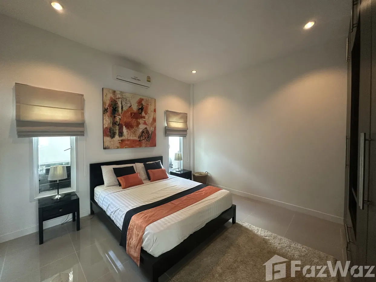 picture Large Private 4 Bedroom Pool Villa with Guest House - 14/31