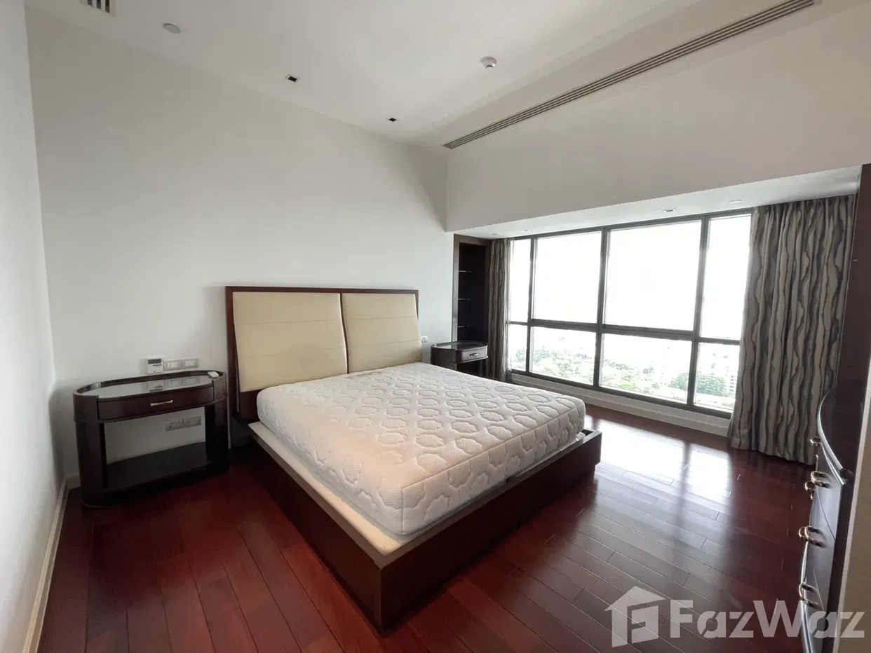 picture Le Raffine 39 – Luxury Duplex Condo for Sale Rare Item! - 17/20