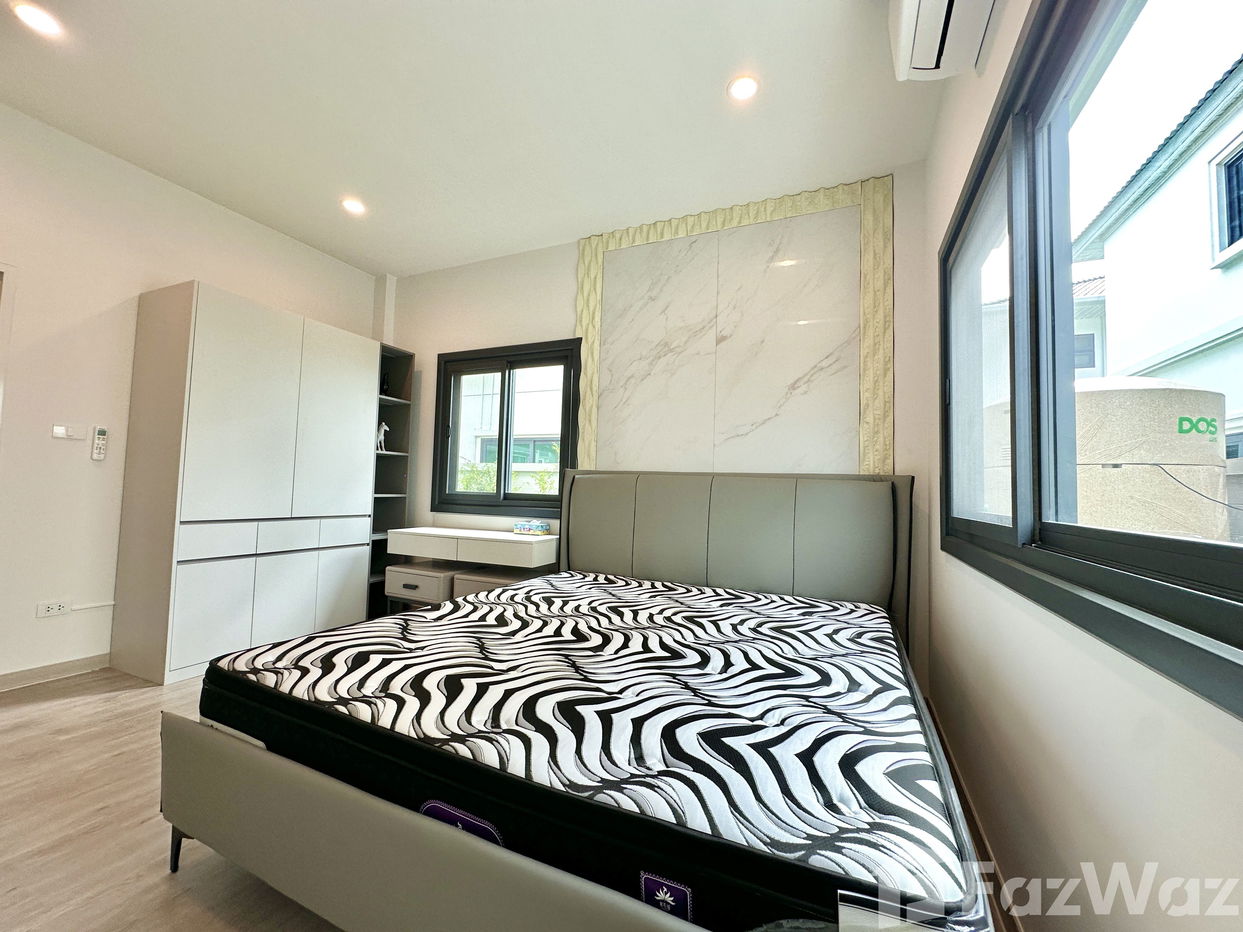 picture 4 Bedroom Luxury House for Sale at Supalai Lake Ville - 10/19