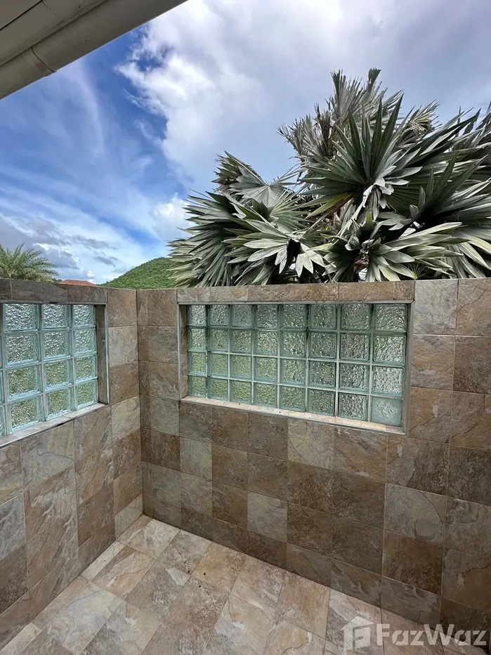 picture Red Mountain Luxury Villa,3 Beds with 1 Guesthouse For Sale - 21/31