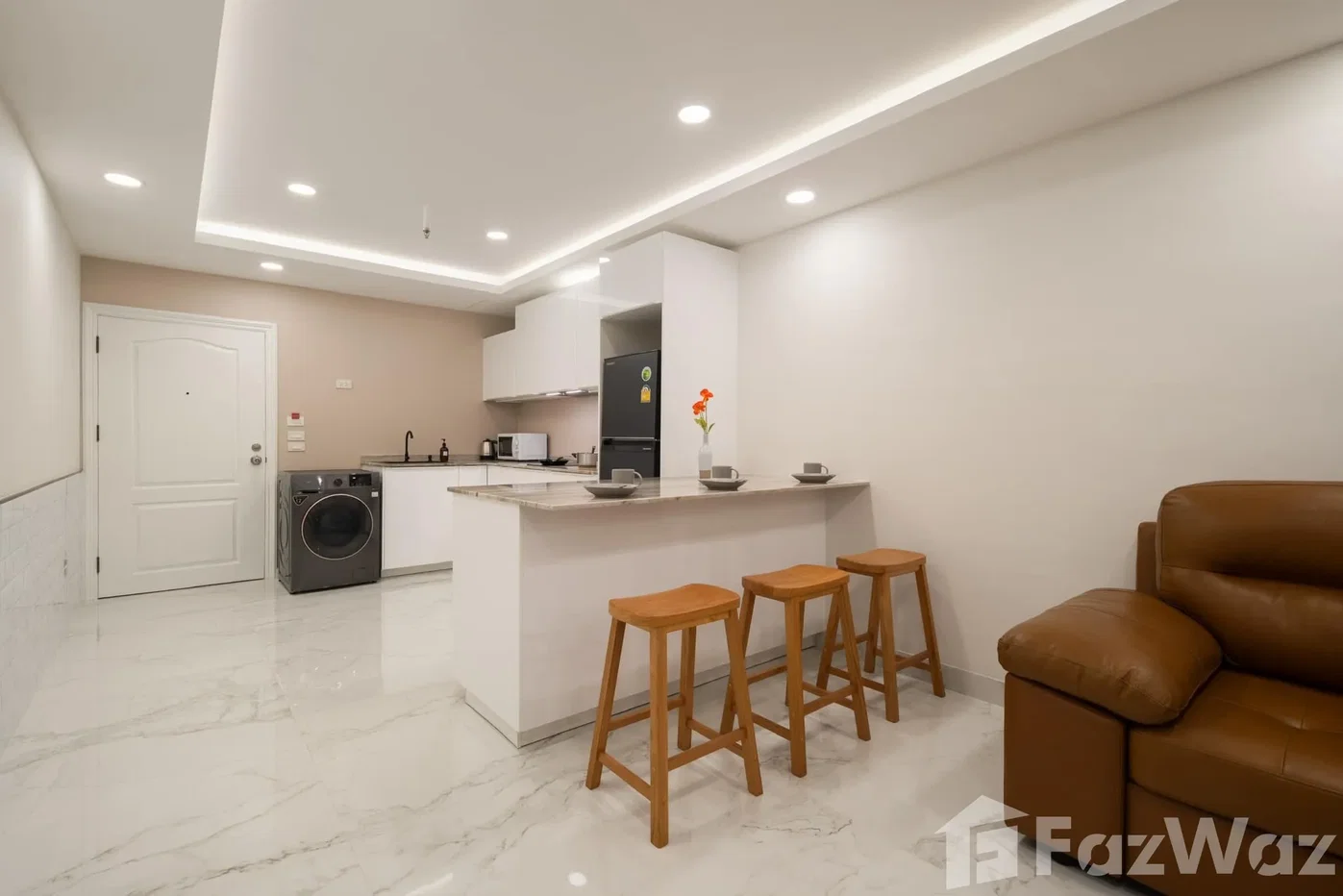 รูป คอนโดให้เช่า 1 ห้องนอน ในโครงการ ณุศา สเตท ทาวเวอร์ คอนโดมิเนียม 1940294 - รูปที่ 1/11