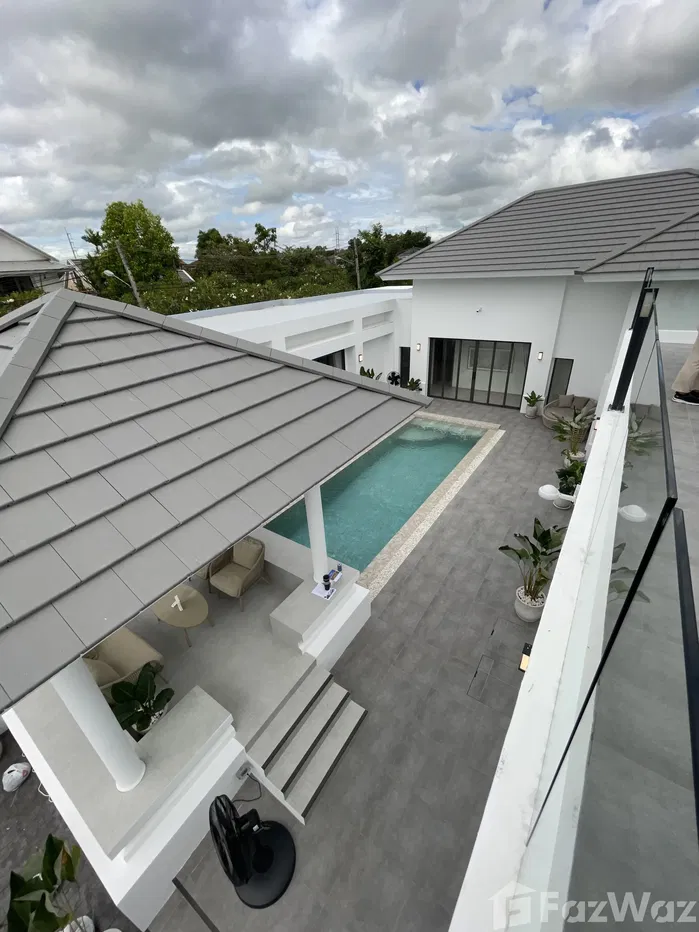 picture 5 bedrooms, 7 bathrooms 2.7 2.7 million - 7/26